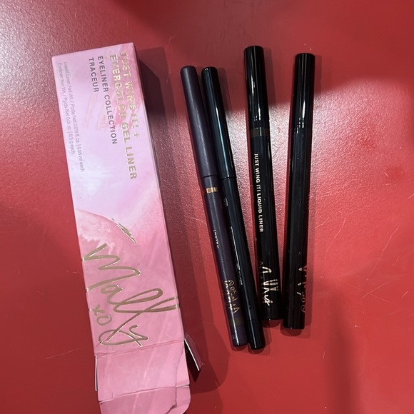 Mally’s XO eyeliner collection 4 pencils. 2 Liquid liners for a sharp cat eye - Picture 3 of 7
